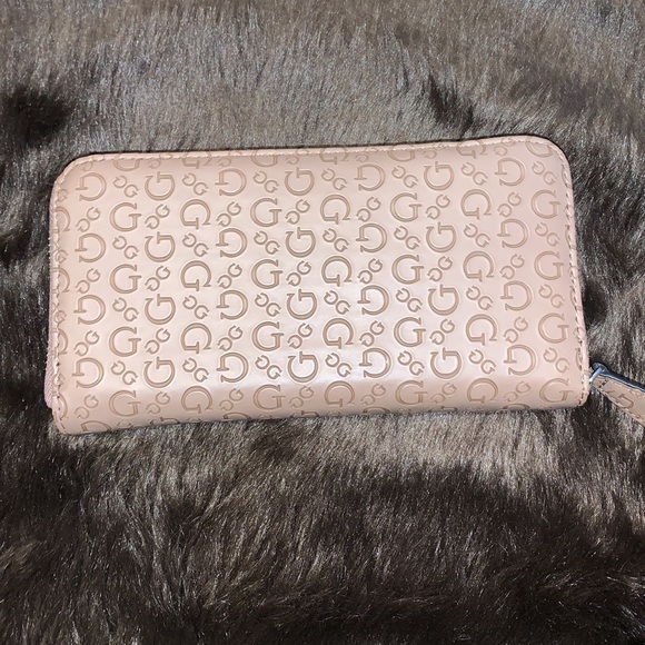 Guess wallet - Picture 2 of 3